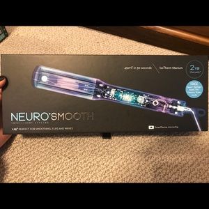 NeuroSmooth Paul Mitchell straightener